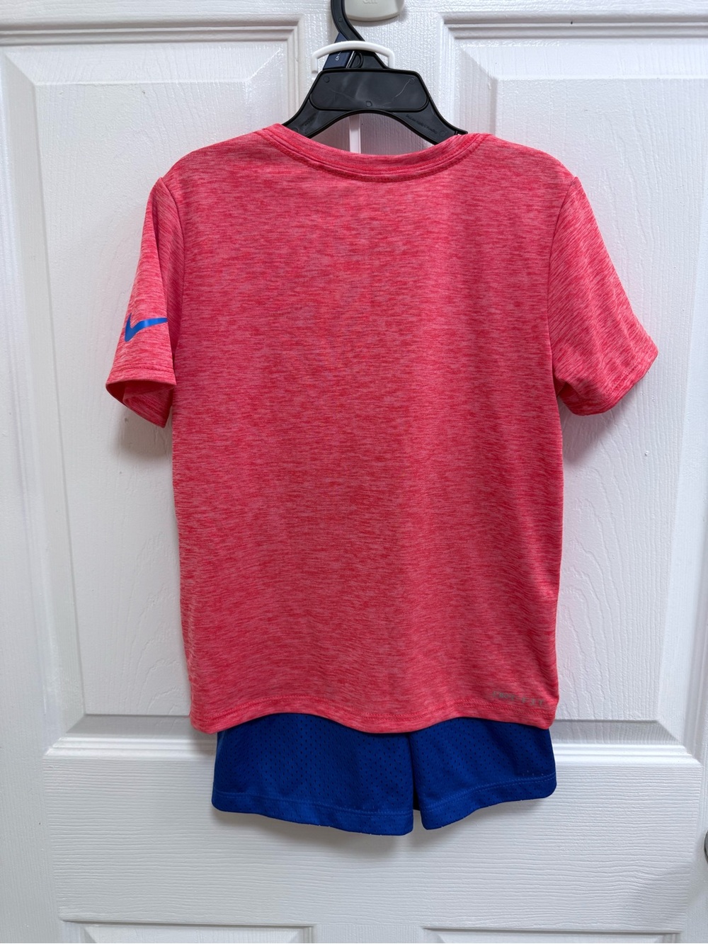 Nike Kids' Red Graphic Swoosh Tee and Blue Short Set, Size 5 - Picture 5 of 5